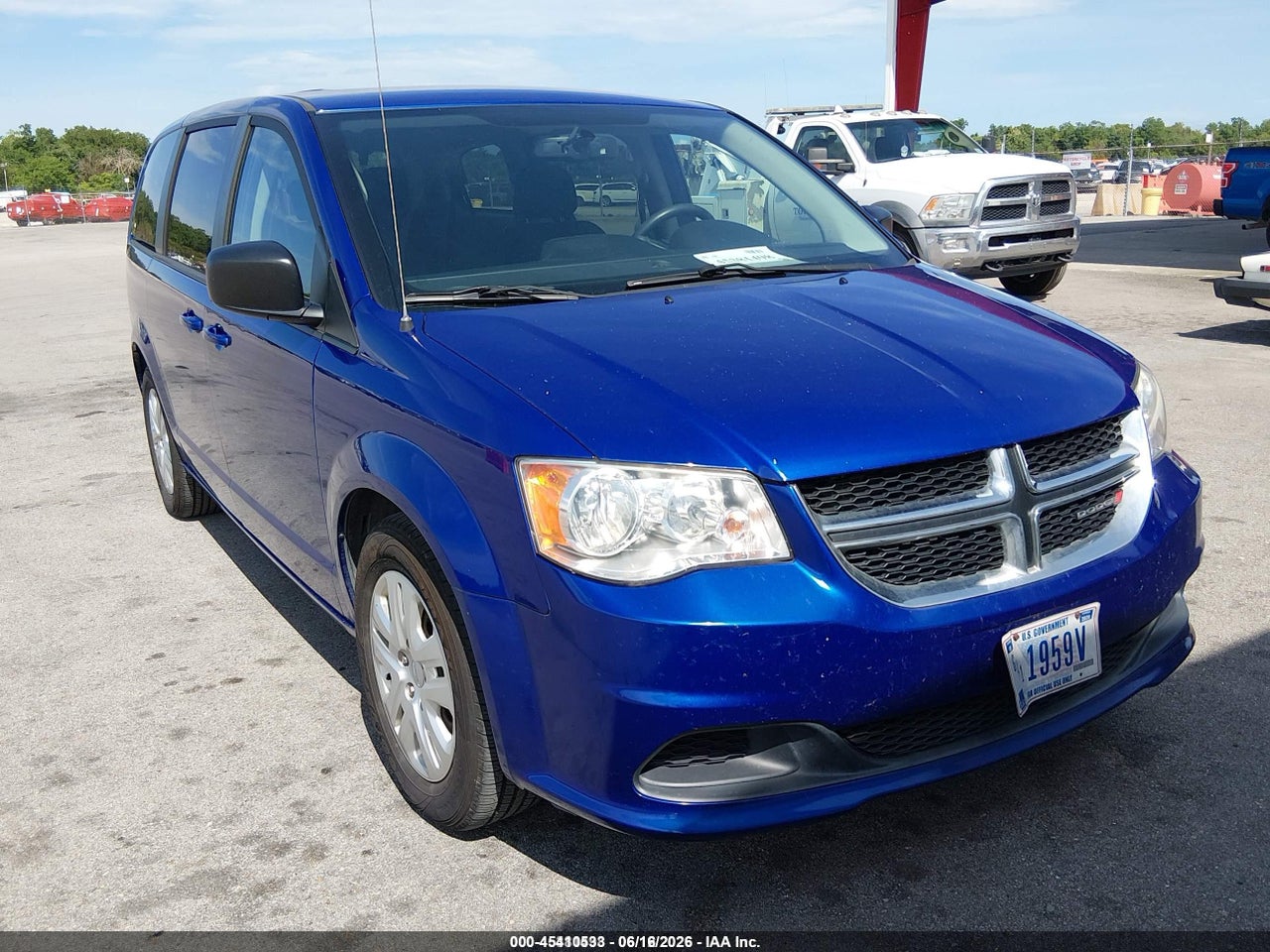 2C4RDGBG9JR****** · 2018 DODGE GRAND CARAVAN SE