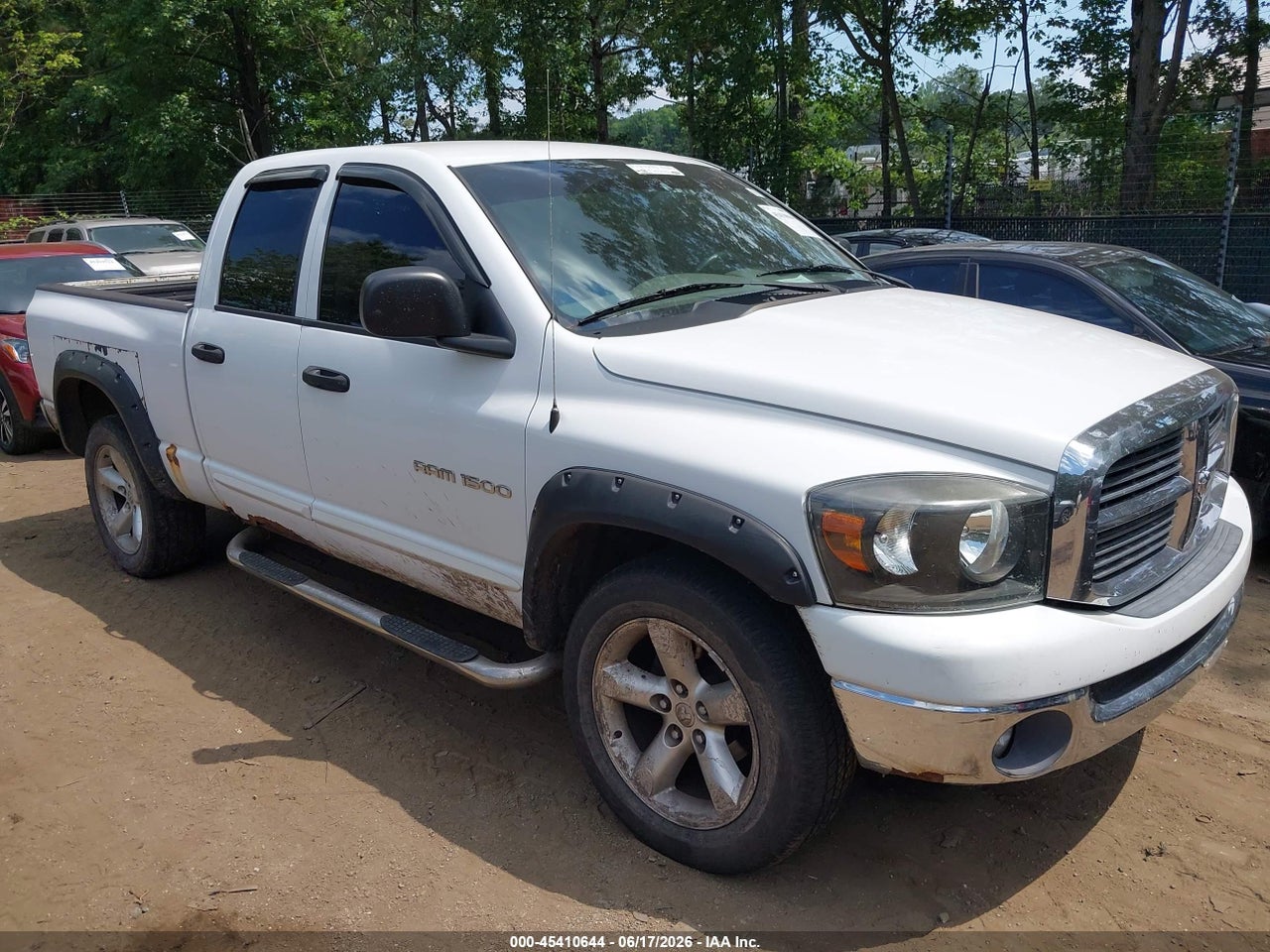 1D7HU182X7J****** · 2007 DODGE RAM 1500 SLT/TRX4 OFF ROAD/SPORT