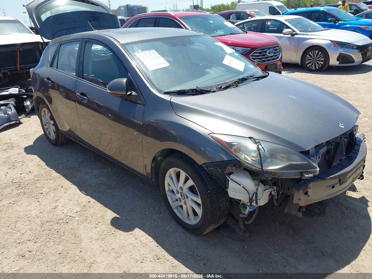 JM1BL1M74D1****** · 2013 MAZDA MAZDA3 I GRAND TOURING