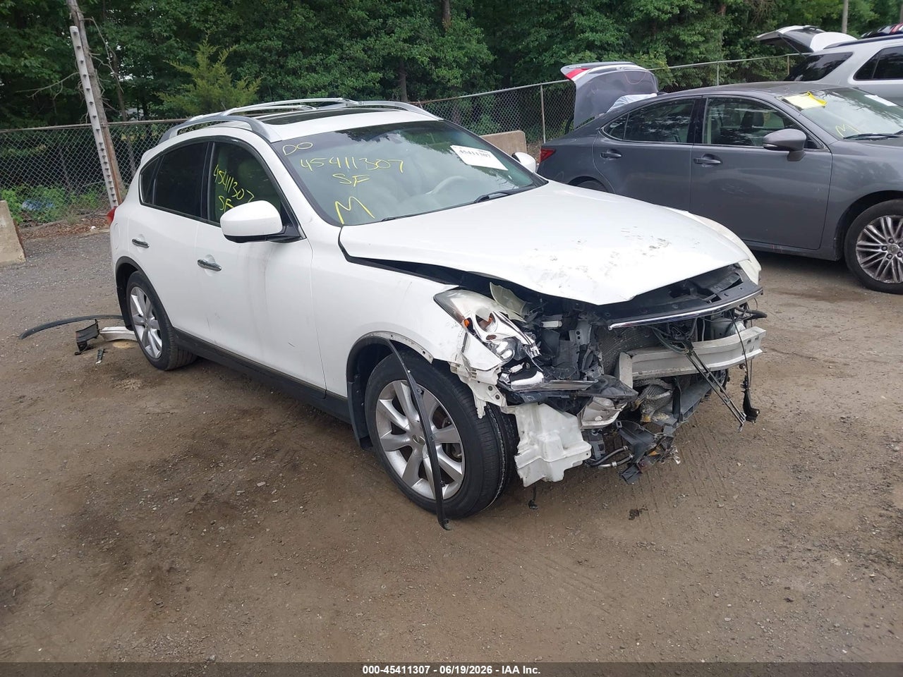 JNKAJ09F98M****** · 2008 INFINITI EX35 JOURNEY