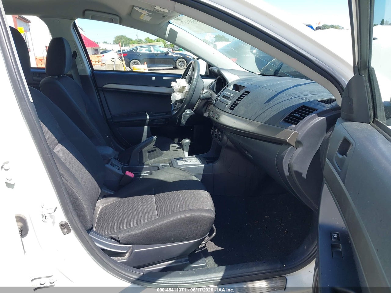 2013 MITSUBISHI LANCER SE · 5/11