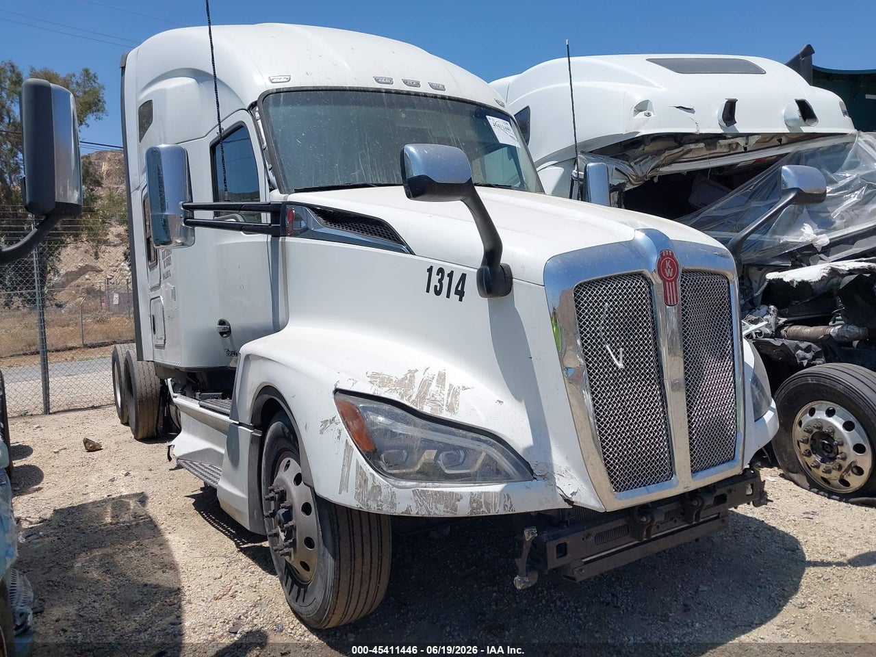 1XKYDP9X9NJ****** · 2022 KENWORTH T680