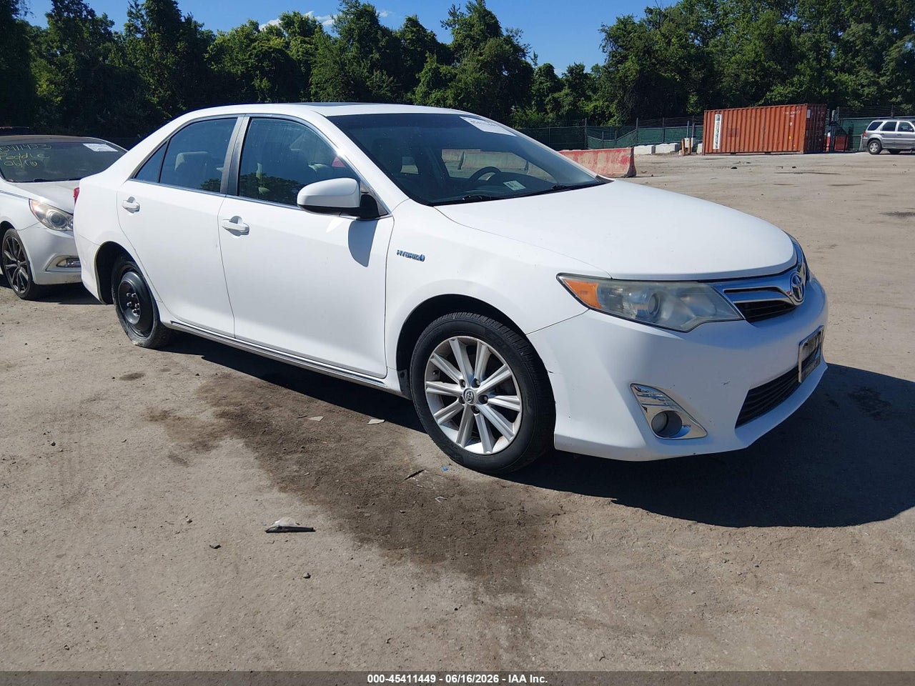 4T1BD1FK3DU****** · 2013 TOYOTA CAMRY HYBRID XLE