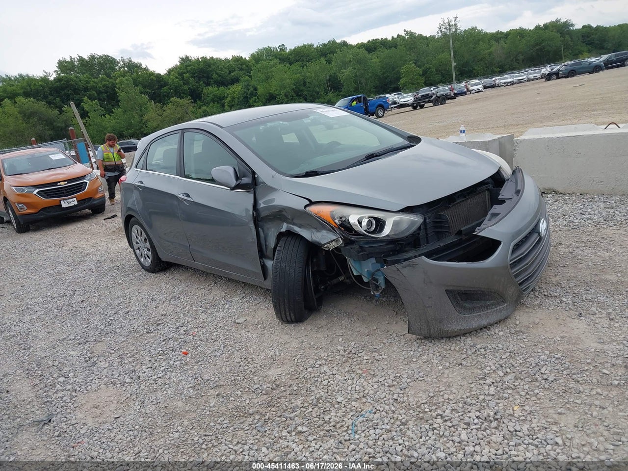 KMHD35LH8HU****** · 2017 HYUNDAI ELANTRA GT