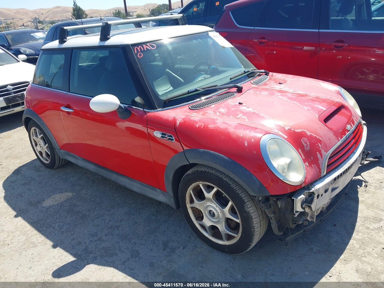 WMWRE33596T****** · 2006 MINI COOPER S