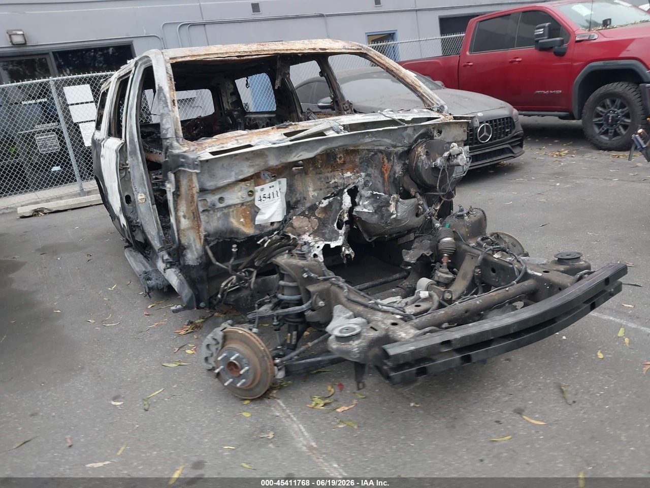 1GYS3HKJXHR****** · 2017 CADILLAC ESCALADE ESV LUXURY
