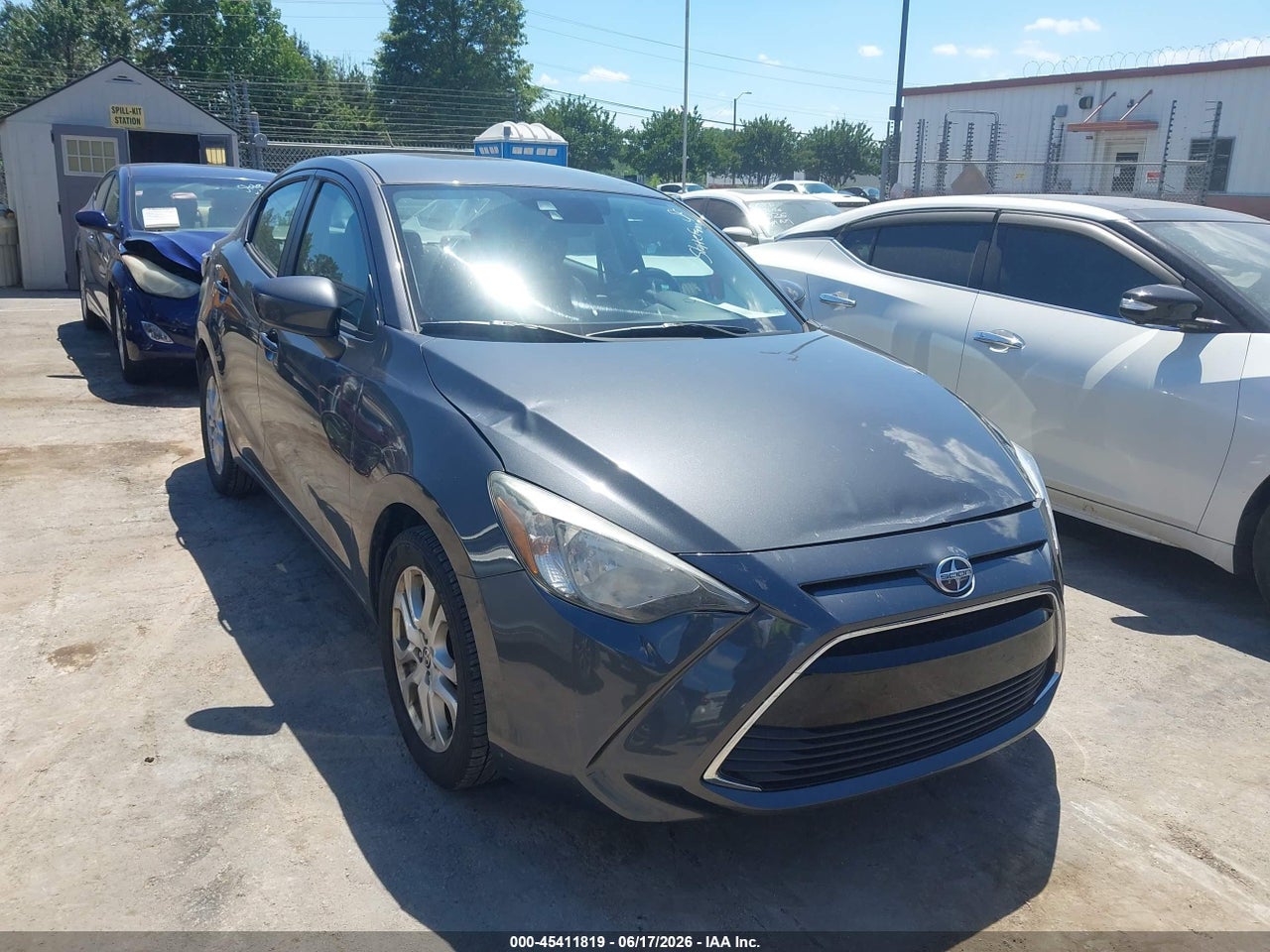 3MYDLBZV4GY****** · 2016 SCION IA