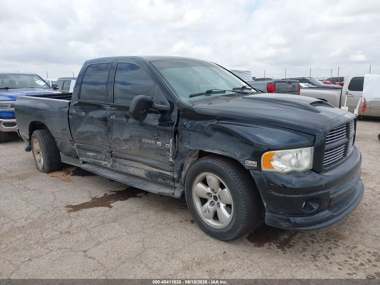 1D7HA18D94J****** · 2004 DODGE RAM 1500 SLT/LARAMIE
