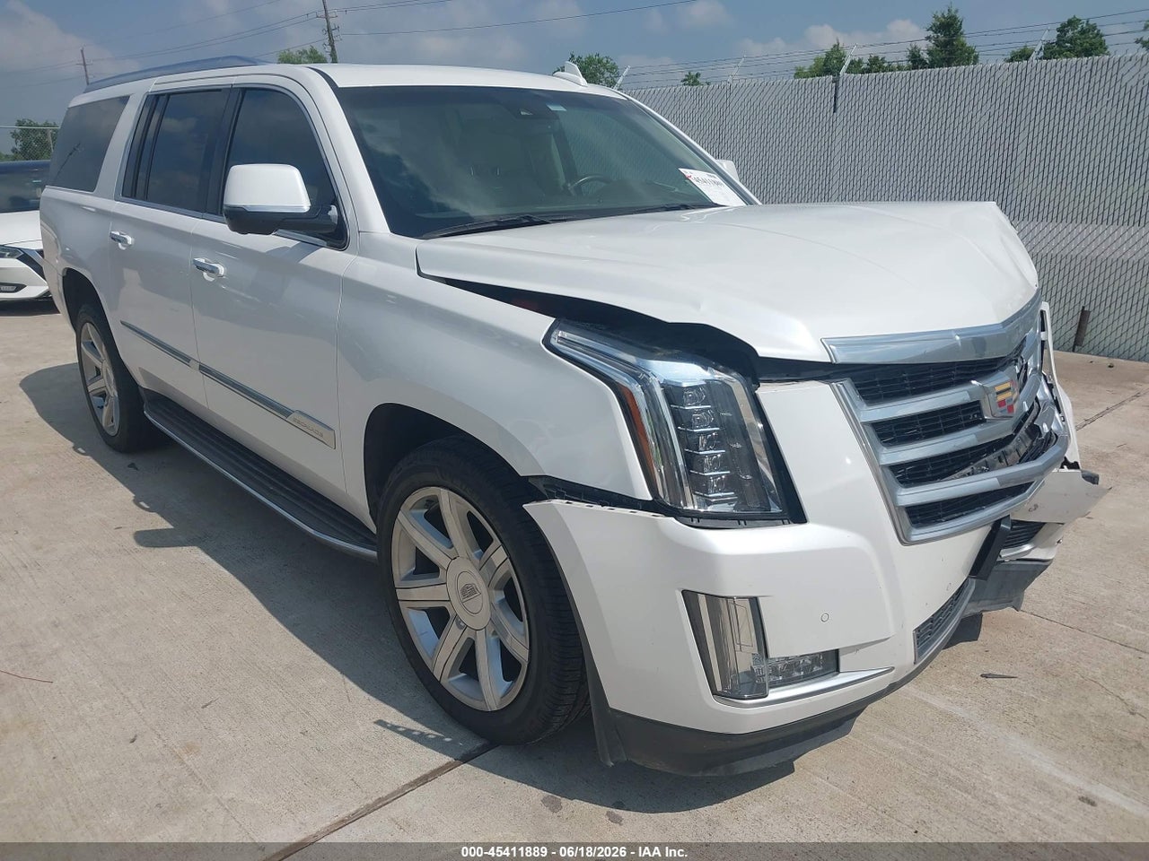 1GYS3HKJ9GR****** · 2016 CADILLAC ESCALADE ESV LUXURY COLLECTION