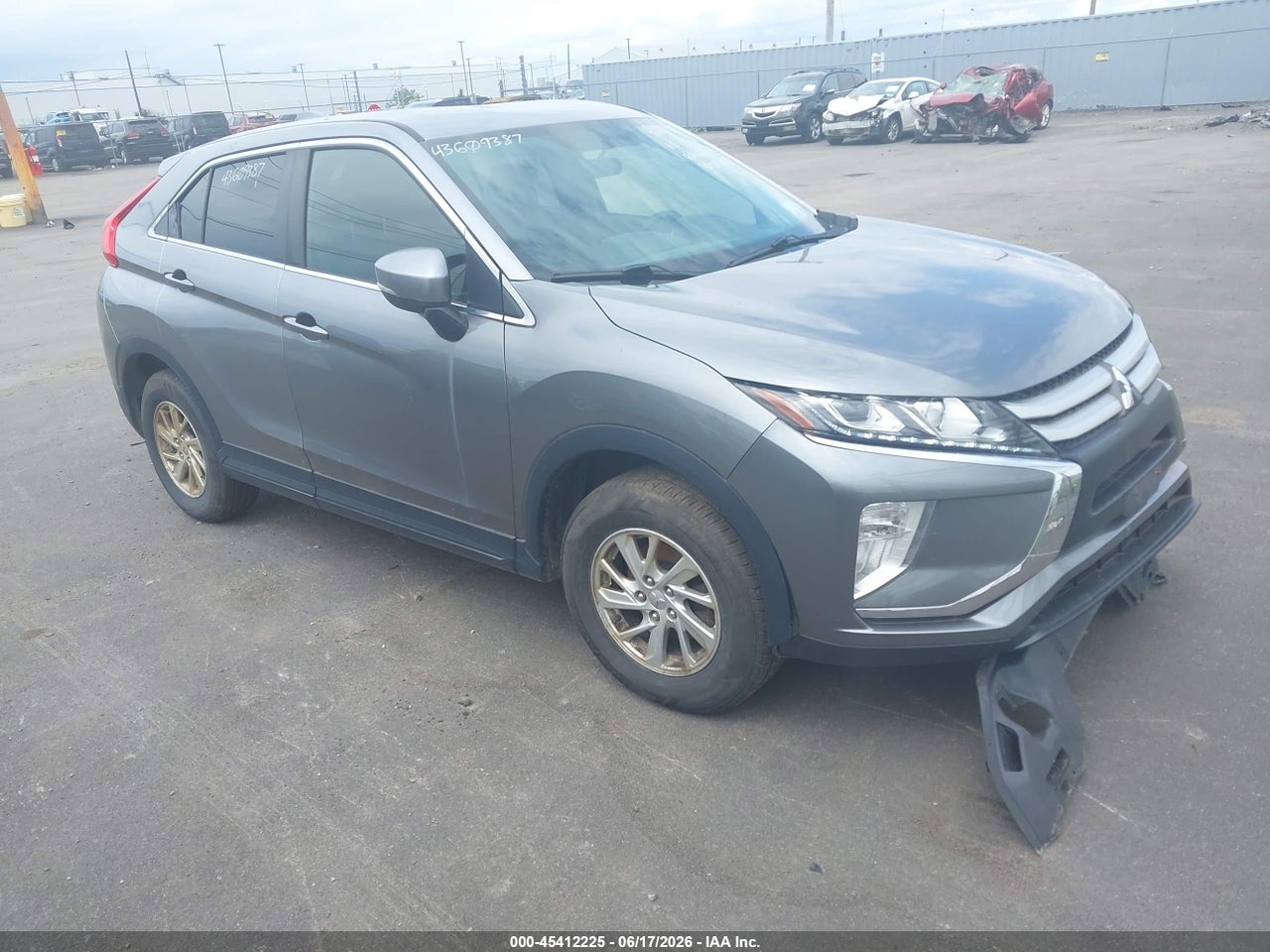 JA4AT3AA2KZ****** · 2019 MITSUBISHI ECLIPSE CROSS ES