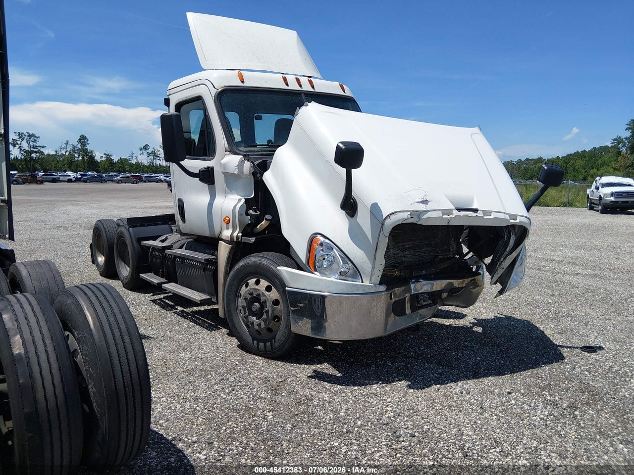 3AKJGEBG7FD****** · 2015 FREIGHTLINER CASCADIA 125