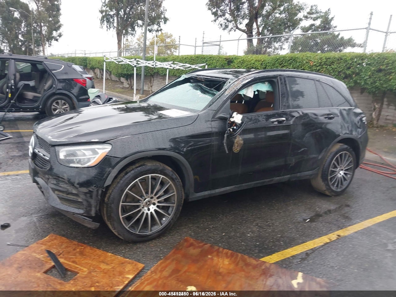 2021 MERCEDES-BENZ GLC 300 SUV · 6/10