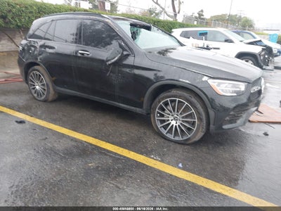 W1N0G8DB9MV****** · 2021 MERCEDES-BENZ GLC 300 SUV