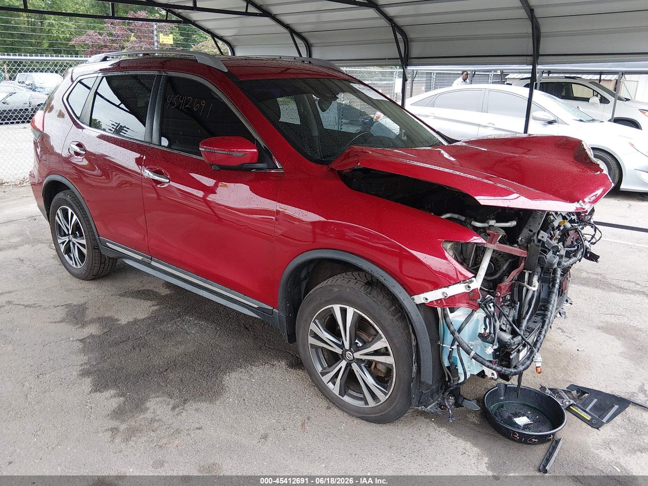 JN8AT2MV3HW****** · 2017 NISSAN ROGUE SL