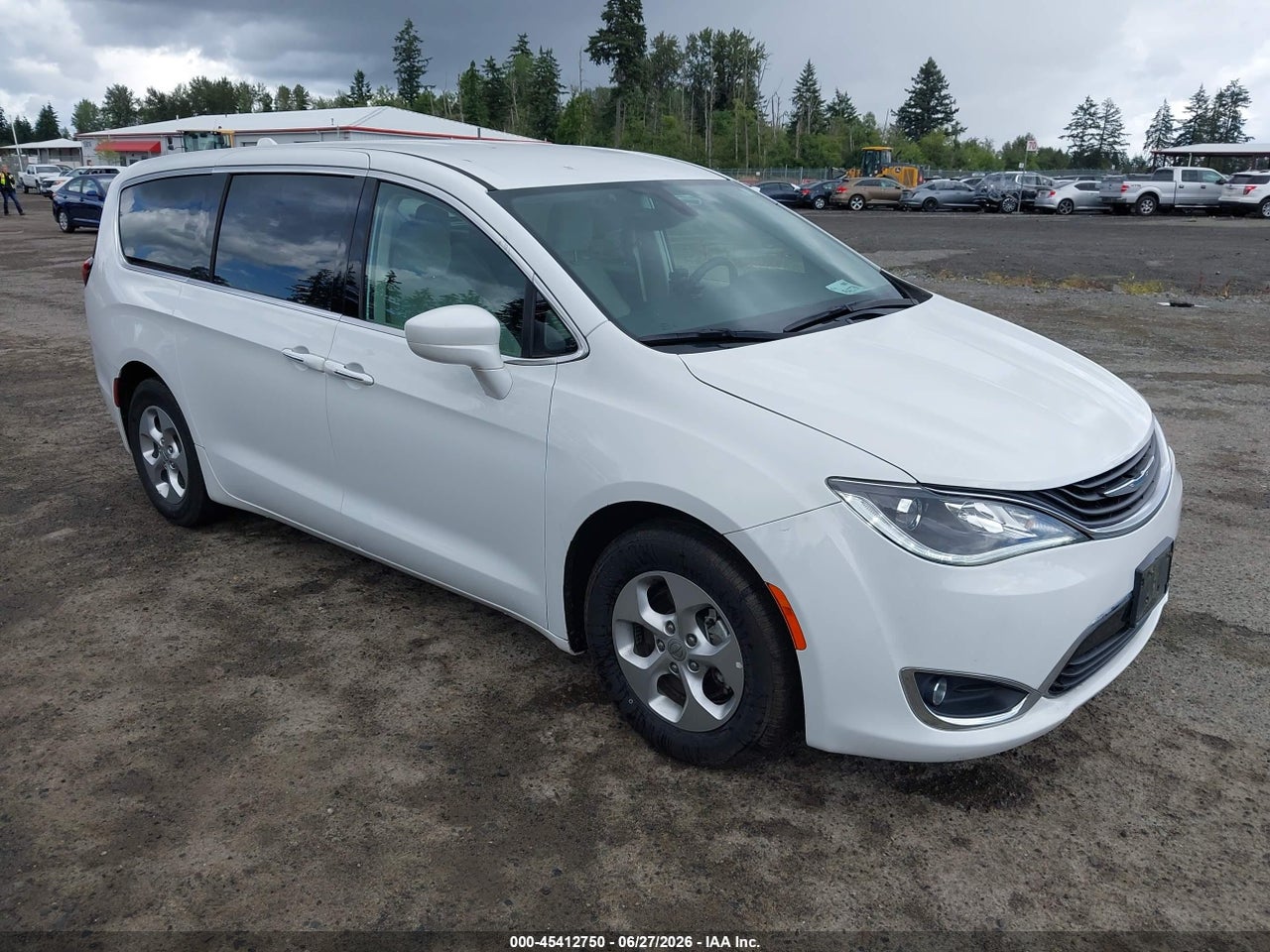2C4RC1H78HR****** · 2017 CHRYSLER PACIFICA HYBRID TOURING PLUS