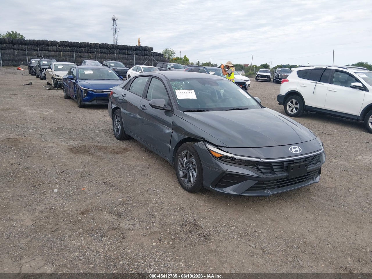 KMHLM4DJ4TU****** · 2026 HYUNDAI ELANTRA HYBRID BLUE
