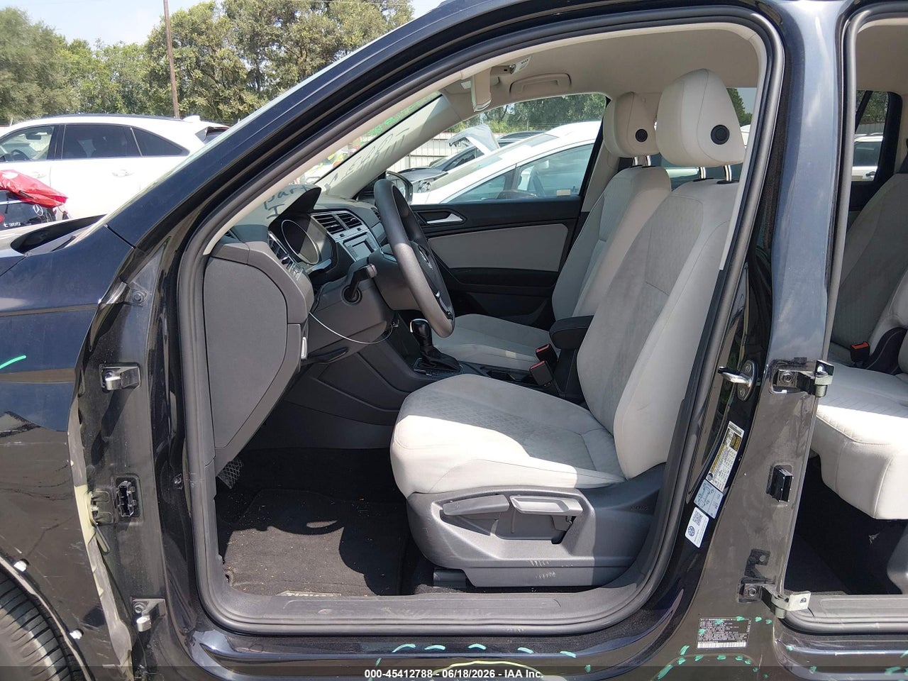 2021 VOLKSWAGEN TIGUAN 2.0T S · 5/11