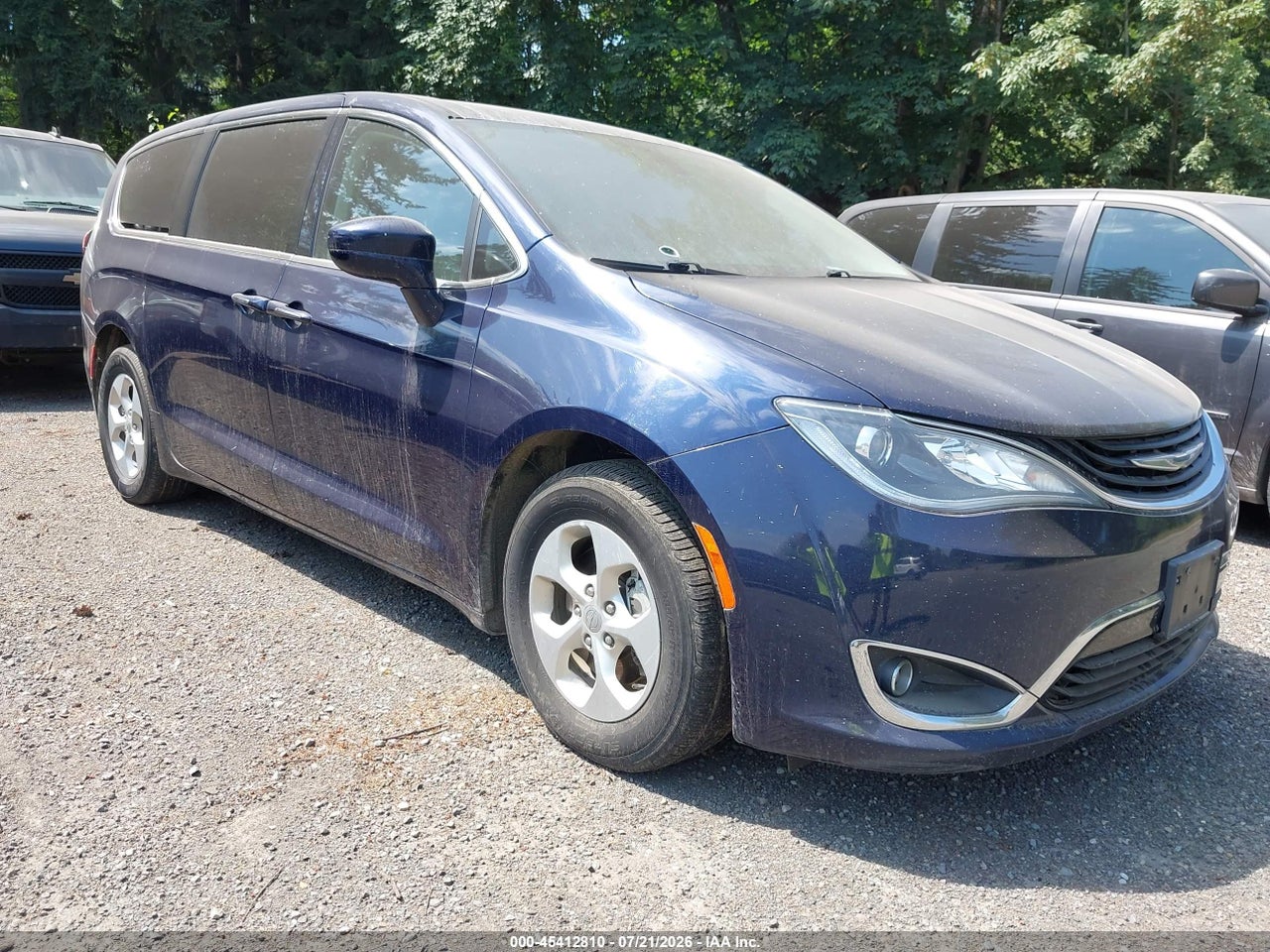 2C4RC1H76HR****** · 2017 CHRYSLER PACIFICA HYBRID TOURING PLUS