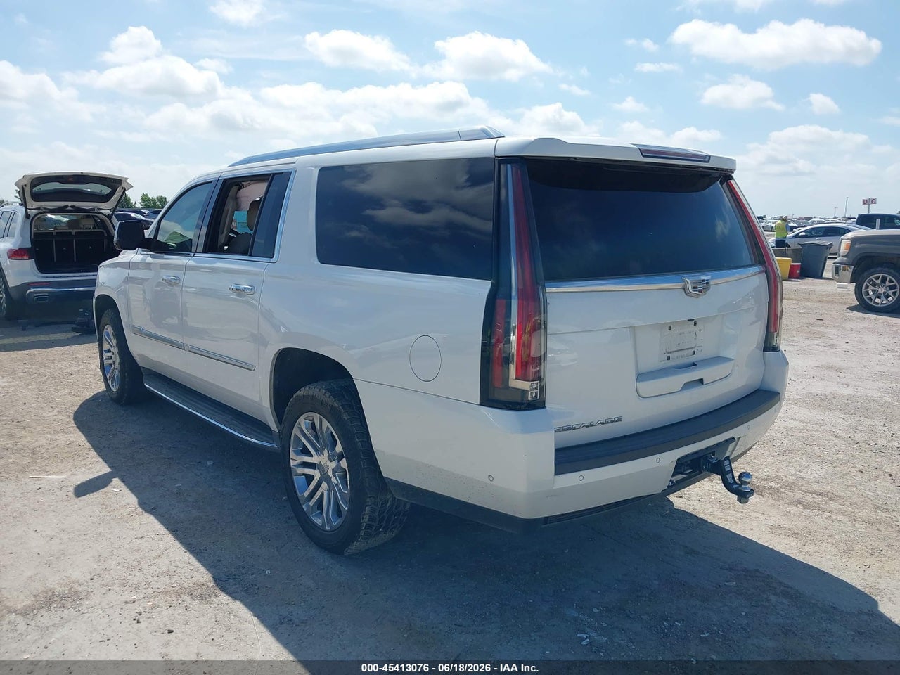2017 CADILLAC ESCALADE ESV STANDARD · 3/10