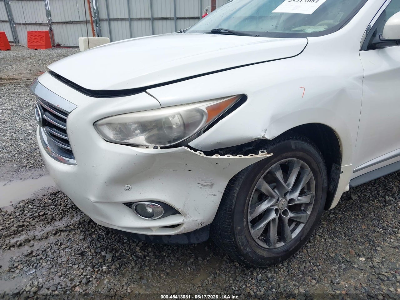 2013 INFINITI JX35   · 6/11