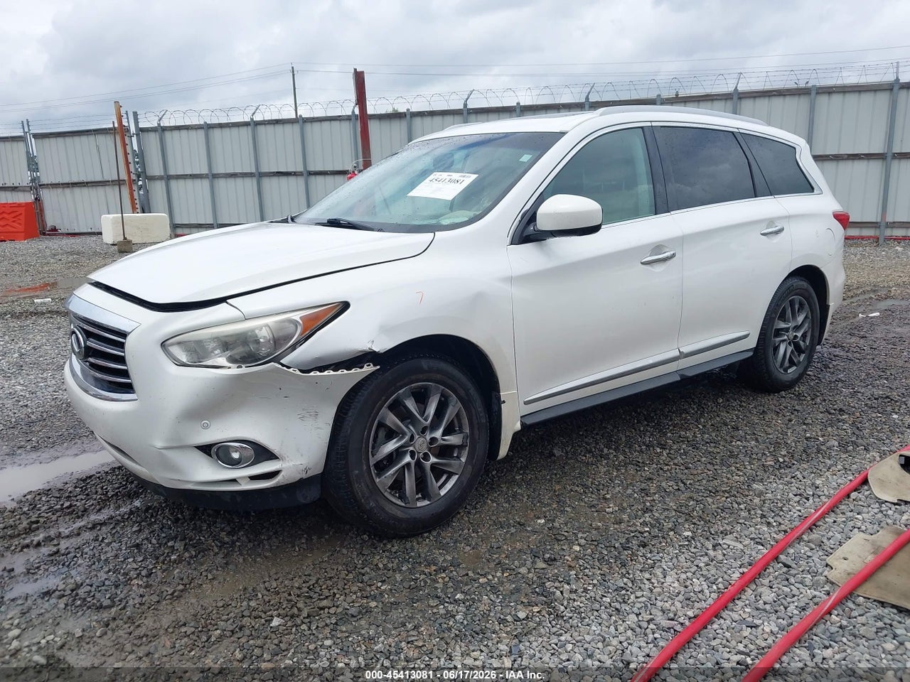 2013 INFINITI JX35   · 2/11