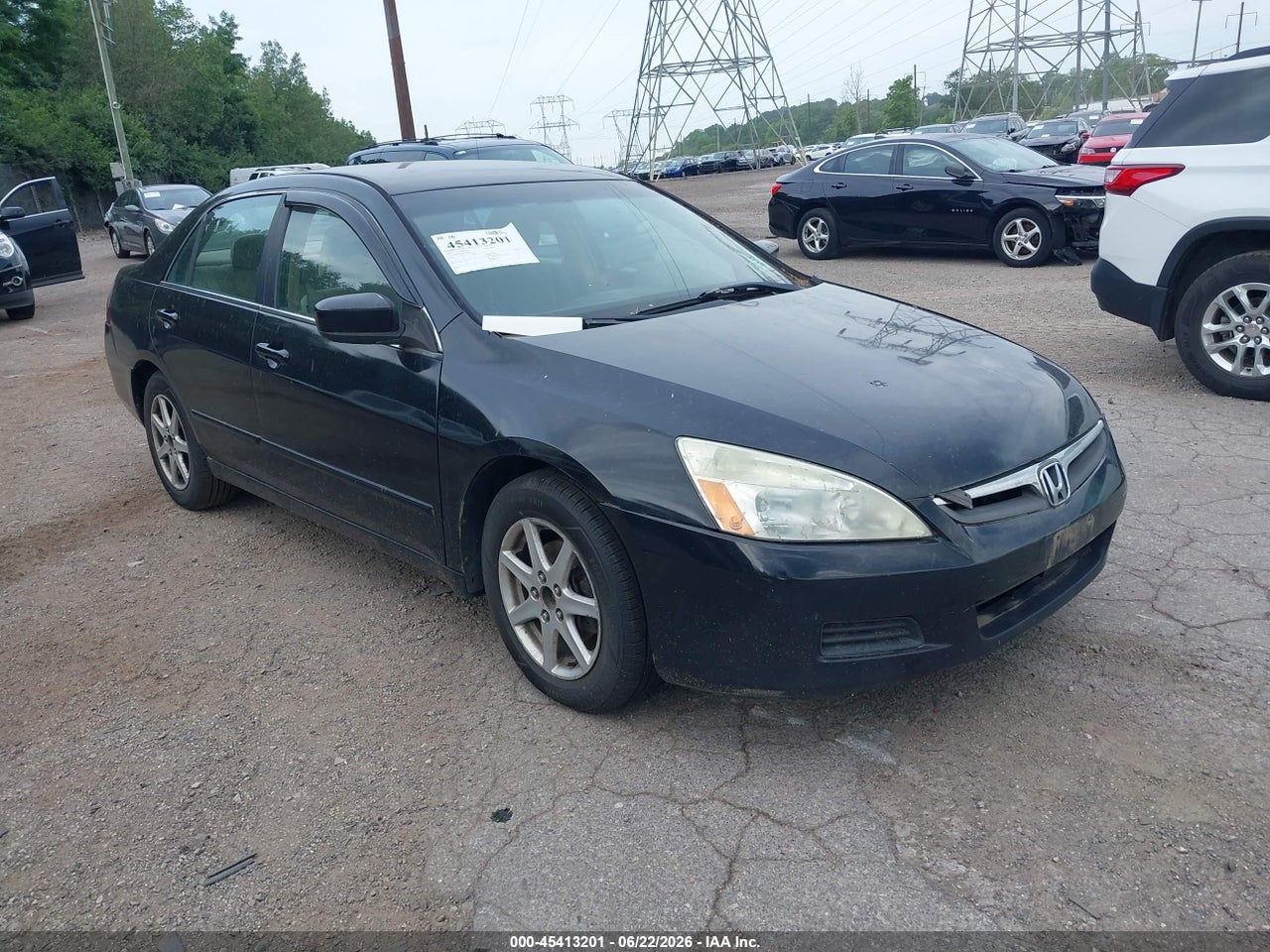 1HGCM56486A****** · 2006 HONDA ACCORD 2.4 LX