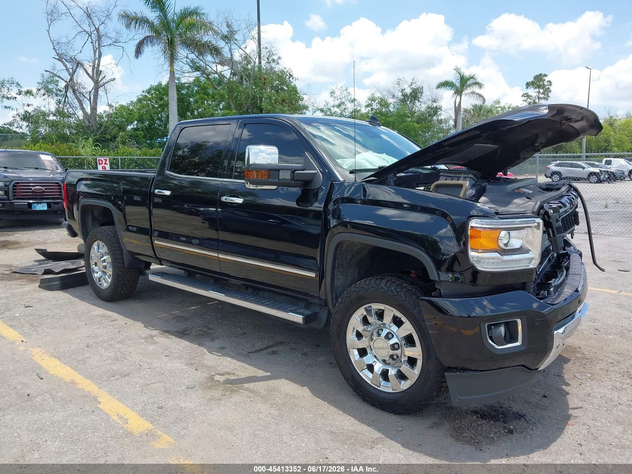 1GT12SEY1KF****** · 2019 GMC SIERRA 2500HD DENALI