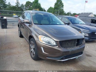 2015 VOLVO XC60 T6