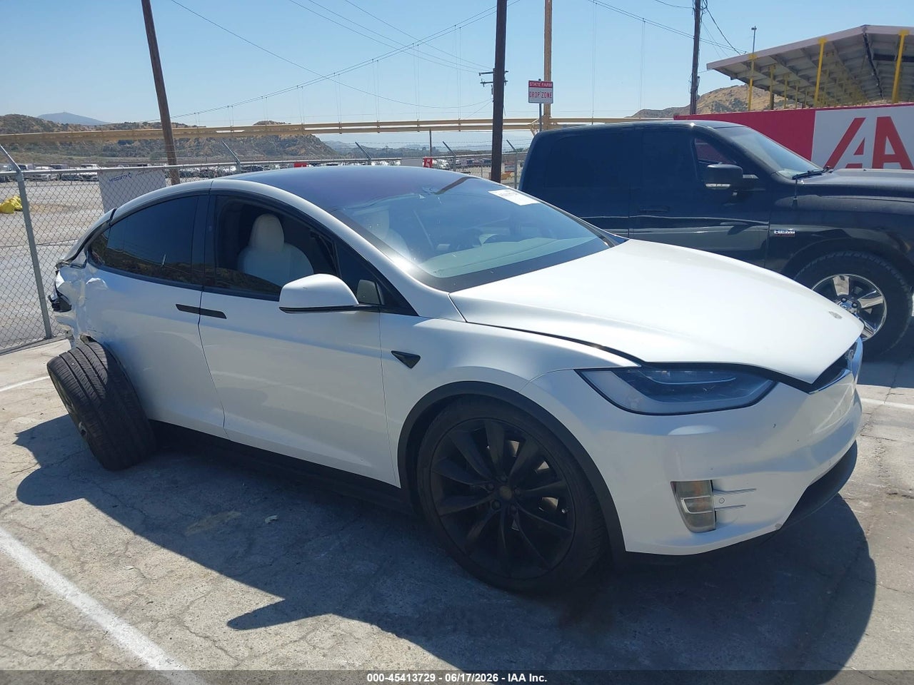 5YJXCBE27LF****** · 2020 TESLA MODEL X