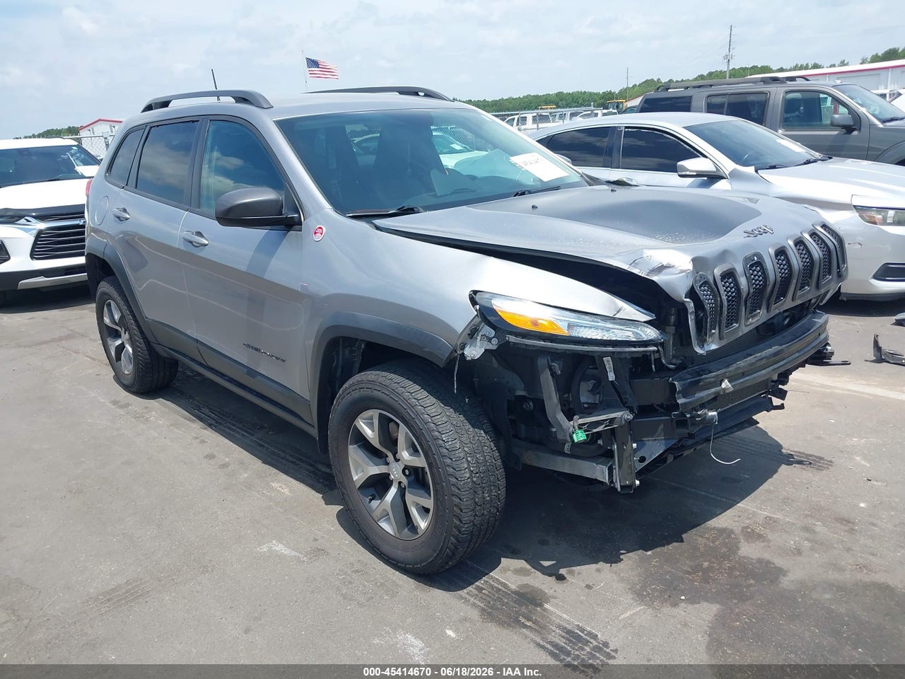 1C4PJMBS6HW****** · 2017 JEEP CHEROKEE TRAILHAWK 4X4