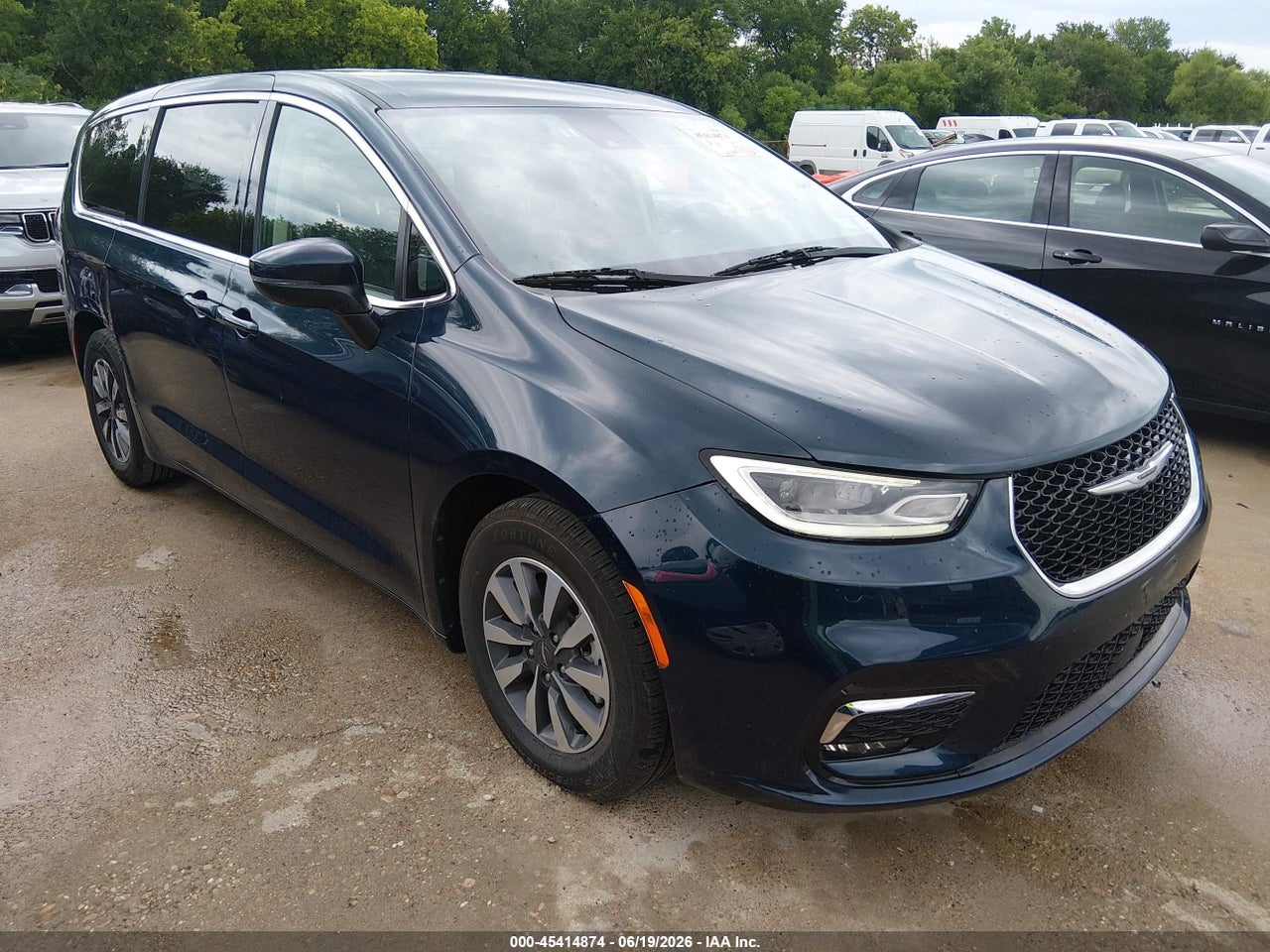 2C4RC1L79PR****** · 2023 CHRYSLER PACIFICA HYBRID TOURING L