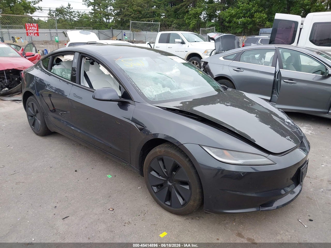 5YJ3E1EAXSF****** · 2025 TESLA MODEL 3 LONG RANGE REAR-WHEEL DRIVE/STANDARD REAR-WHEEL DRIVE