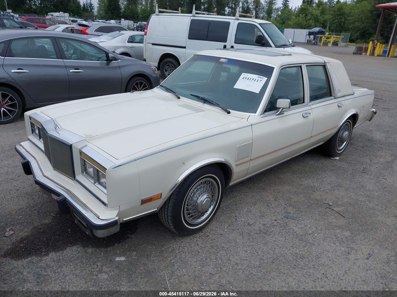 1986 CHRYSLER FIFTH AVENUE · 2/11