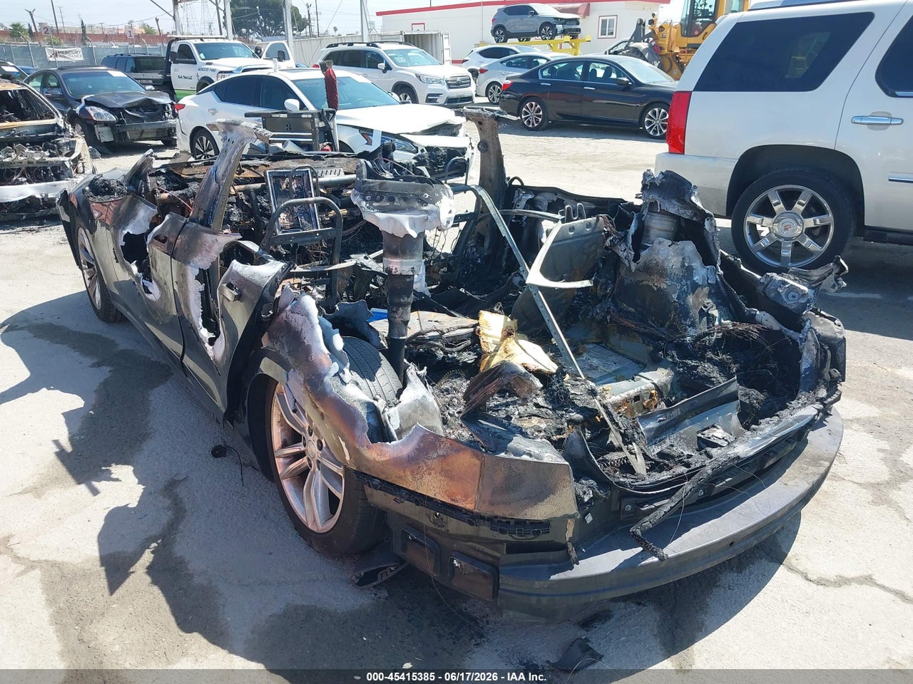 2013 TESLA MODEL S PERFORMANCE · 3/6