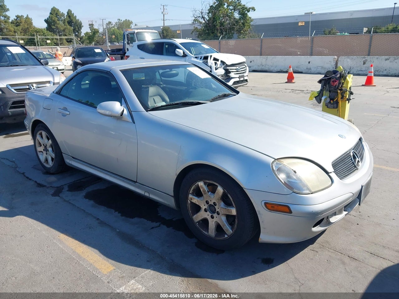 WDBKK65FX1F****** · 2001 MERCEDES-BENZ SLK 320