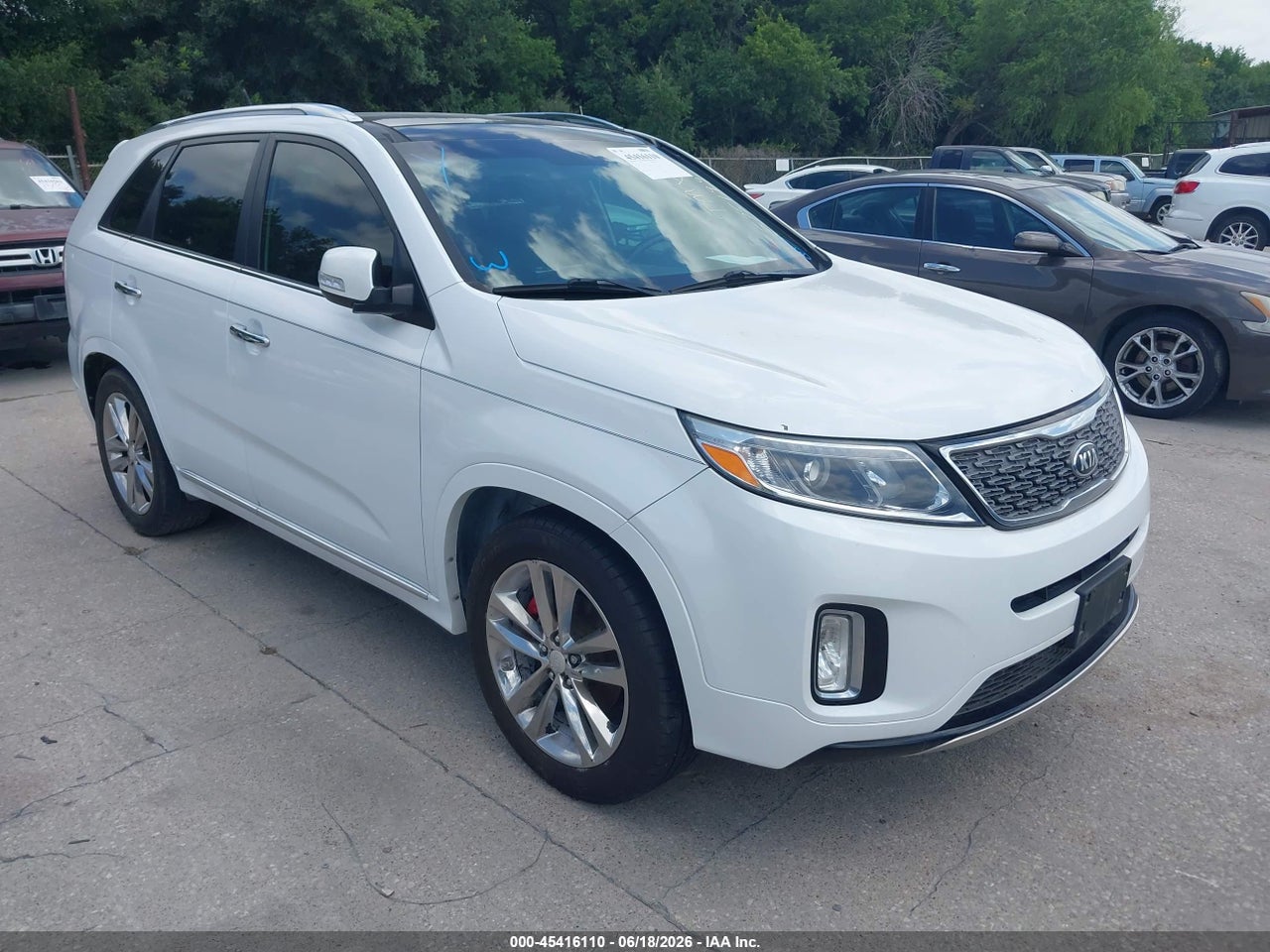 5XYKW4A7XFG****** · 2015 KIA SORENTO LIMITED V6