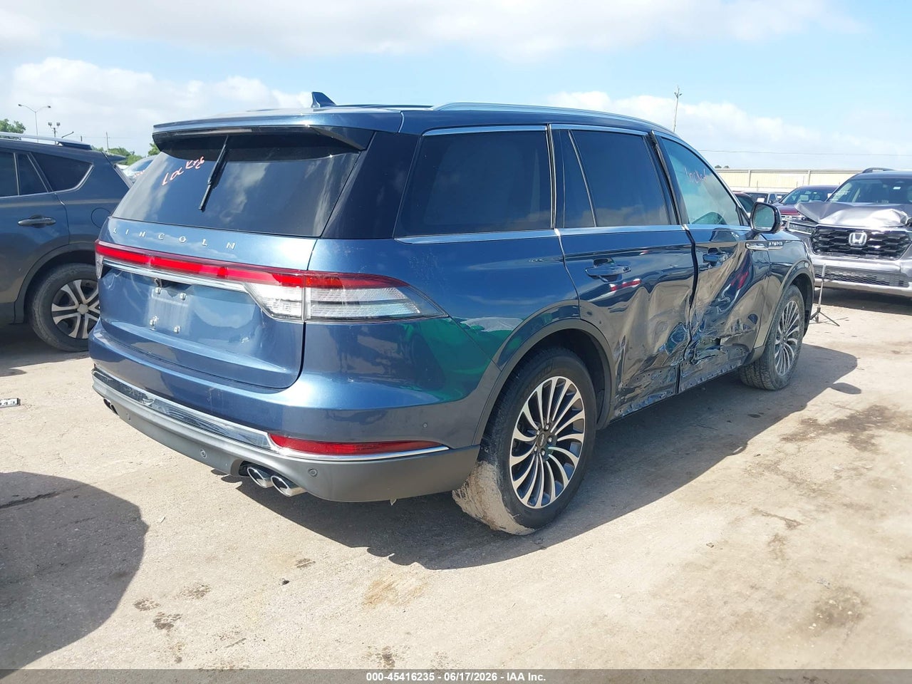 2020 LINCOLN AVIATOR RESERVE · 4/11
