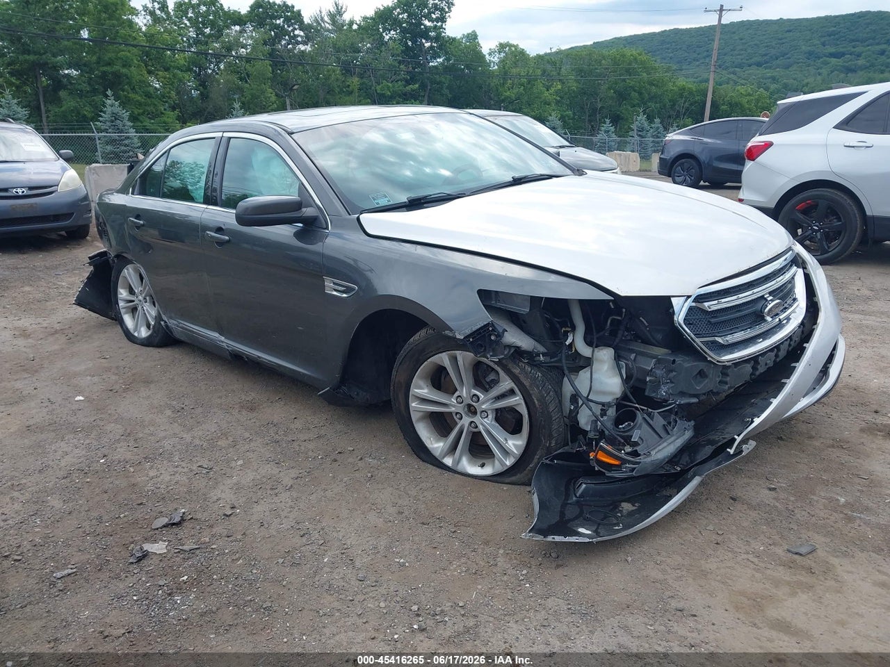 1FAHP2H87HG****** · 2017 FORD TAURUS SEL