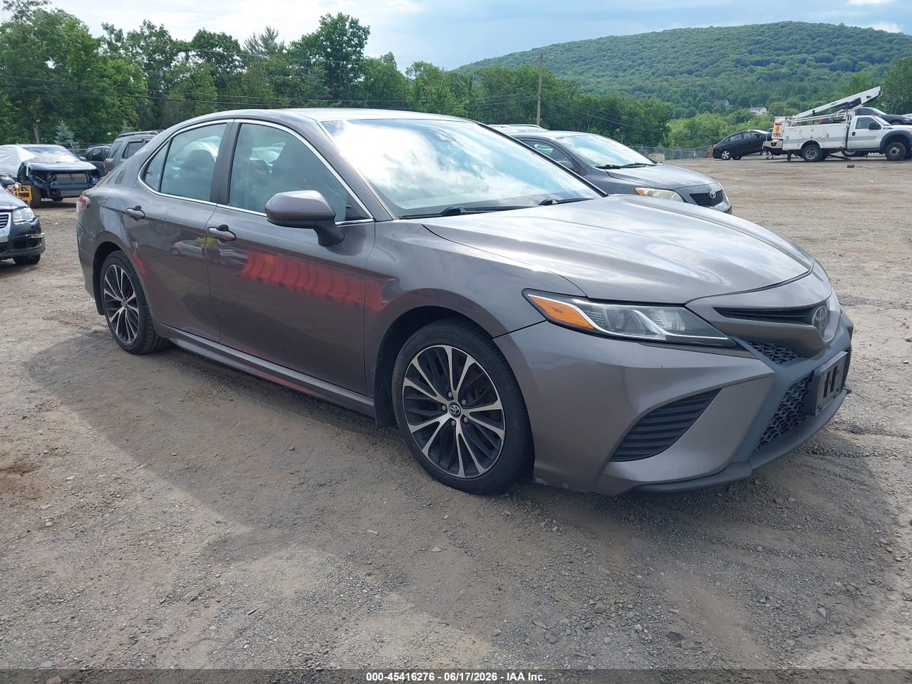 4T1B11HK2JU****** · 2018 TOYOTA CAMRY SE