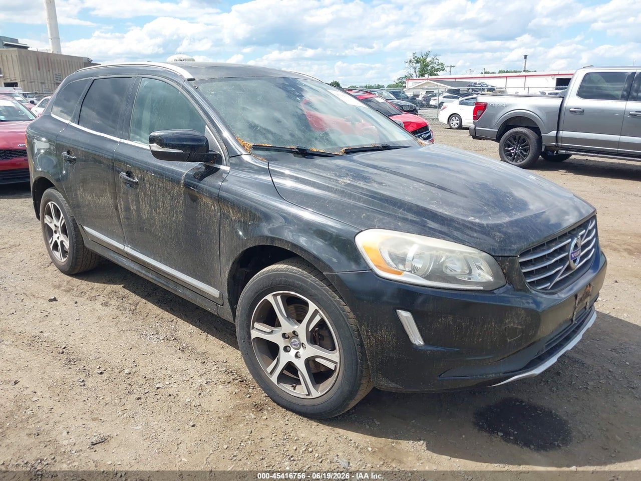 YV4902RK2F2****** · 2015 VOLVO XC60 T6