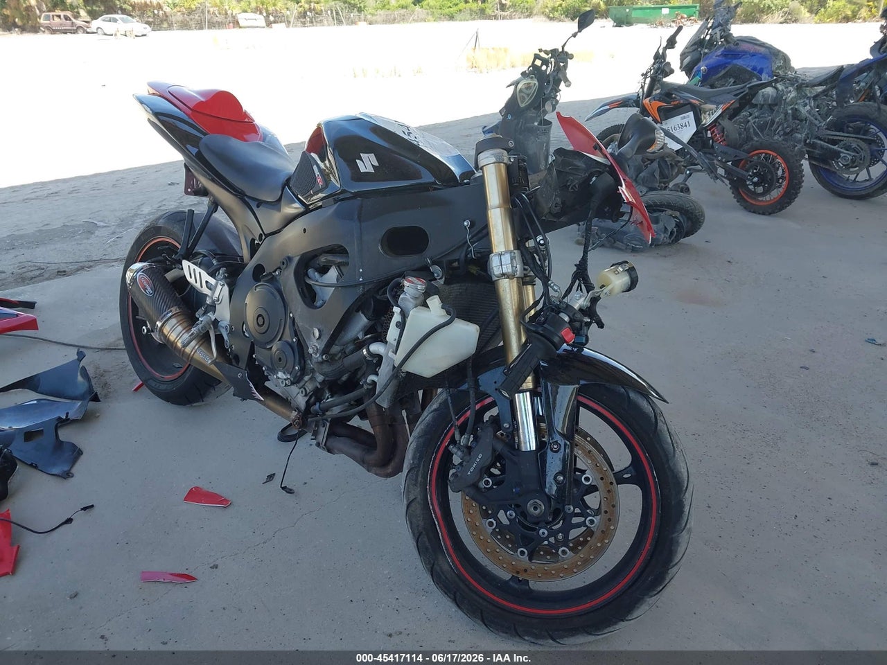 JS1GN7DA472****** · 2007 SUZUKI GSX-R600