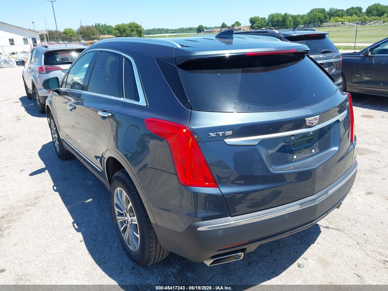 2019 CADILLAC XT5 LUXURY · 3/11