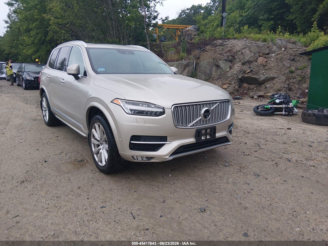 YV4A22PL5G1****** · 2016 VOLVO XC90 T6 INSCRIPTION