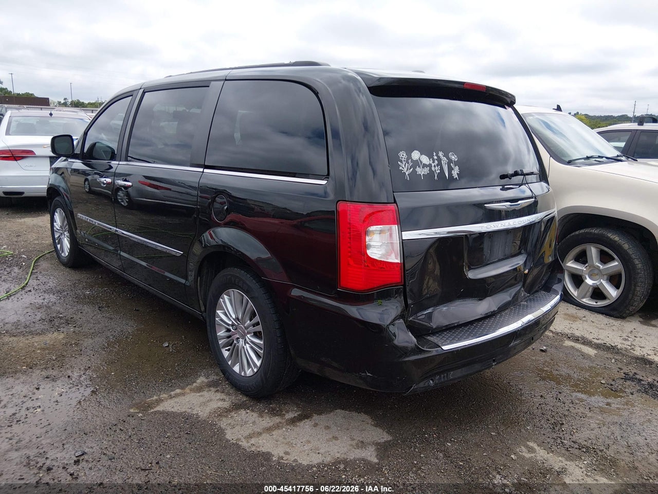 2015 CHRYSLER TOWN &amp; COUNTRY TOURING-L · 3/11