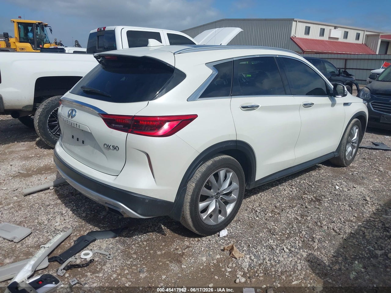 2021 INFINITI QX50 LUXE AWD · 4/11