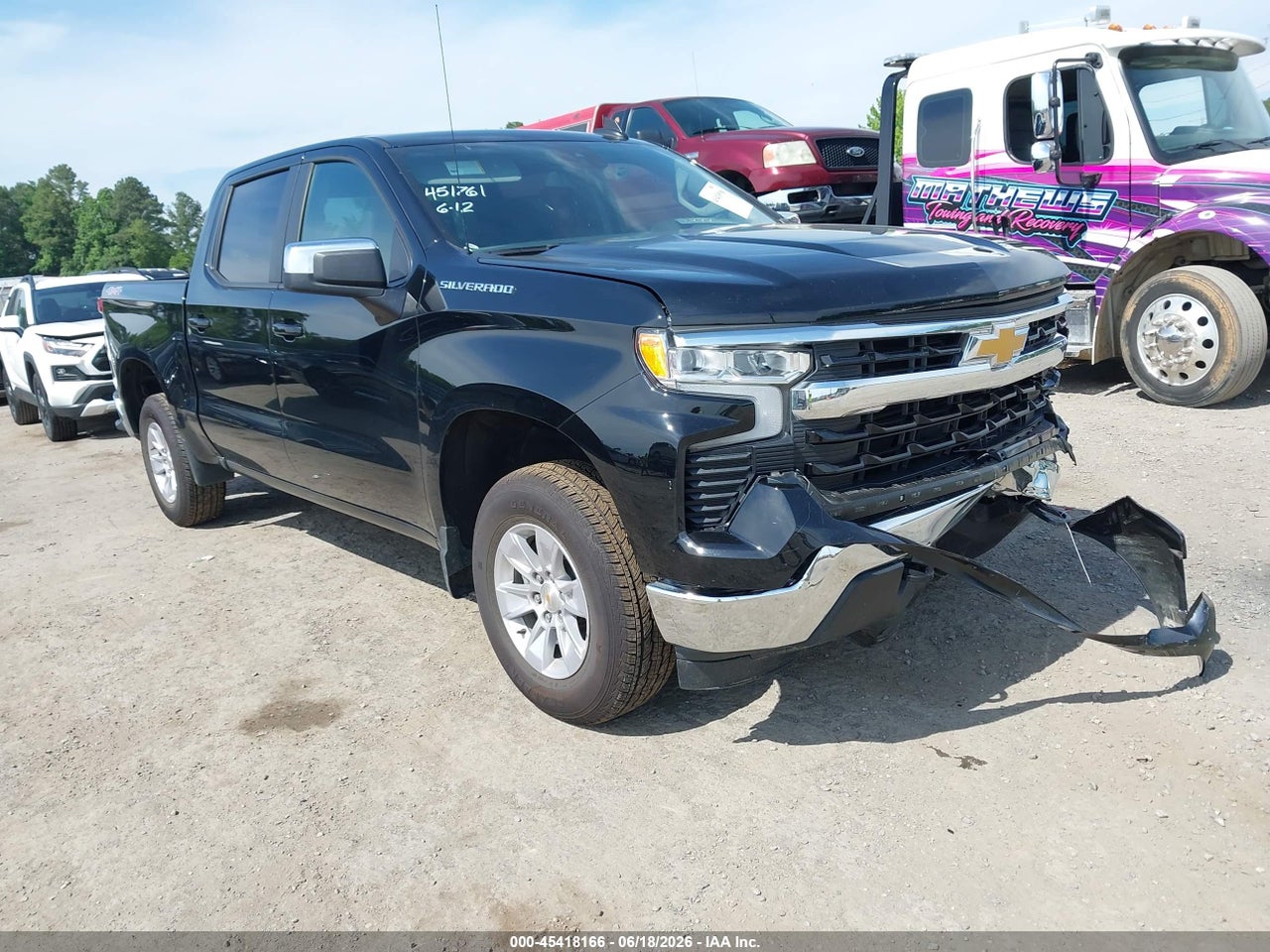 3GCUKDED7TG****** · 2026 CHEVROLET SILVERADO 1500 4WD  STANDARD BED LT