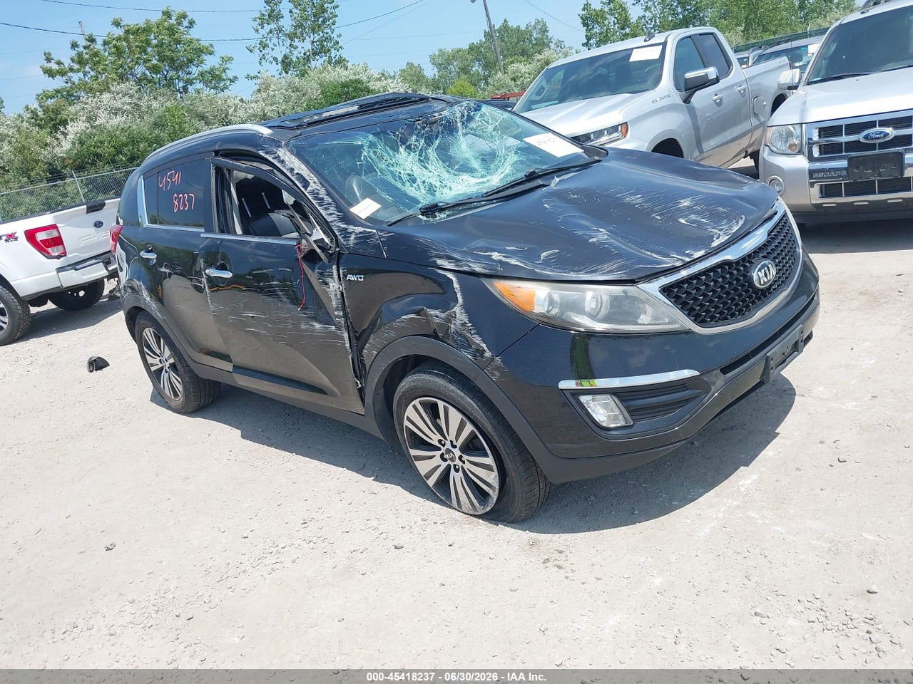 KNDPCCAC6G7****** · 2016 KIA SPORTAGE EX