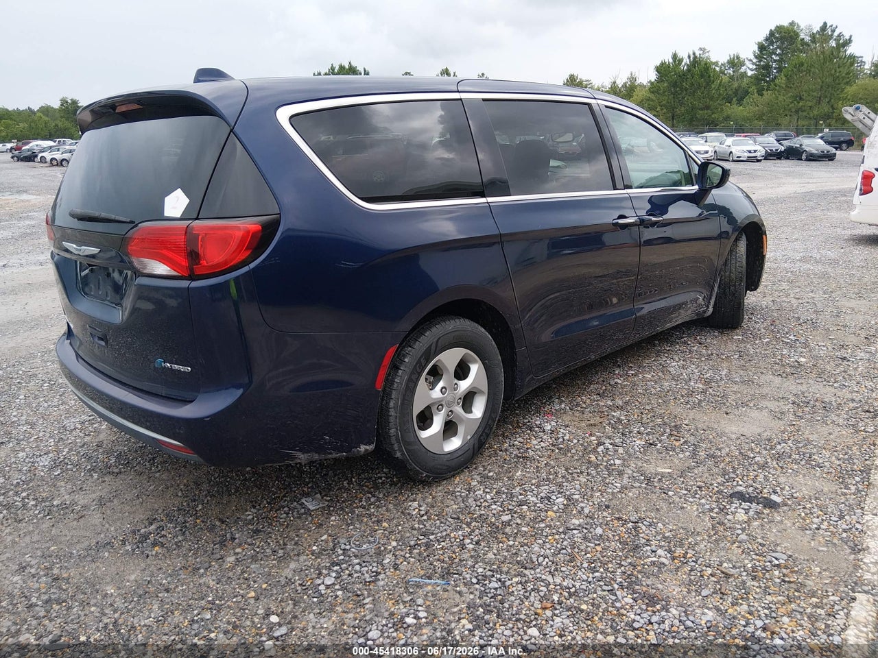 2018 CHRYSLER PACIFICA HYBRID TOURING PLUS · 4/11