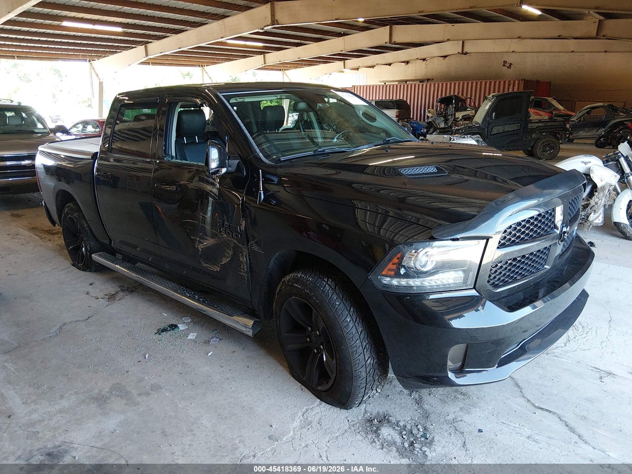 1C6RR7MT0HS****** · 2017 RAM 1500 NIGHT  4X4 5'7 BOX