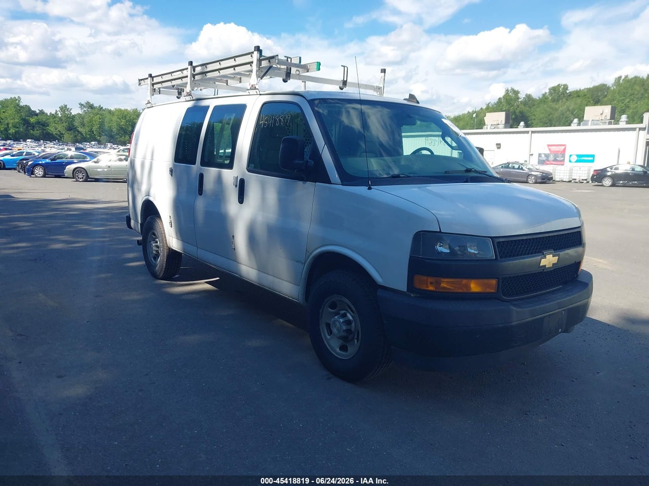 1GCWGAFP3L1****** · 2020 CHEVROLET EXPRESS CARGO RWD 2500 REGULAR WHEELBASE WT